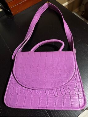 Purple Croc-Texture Shoulder Bag - Stylish Women's Handbag